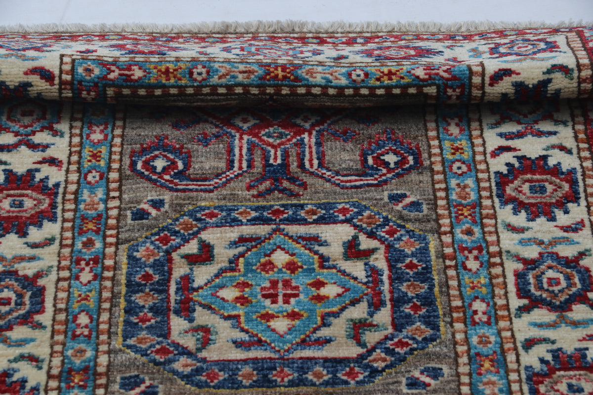 Detail 7 of gray floral Super Kazak cotton-and-wool rug, 2 x 3 ft