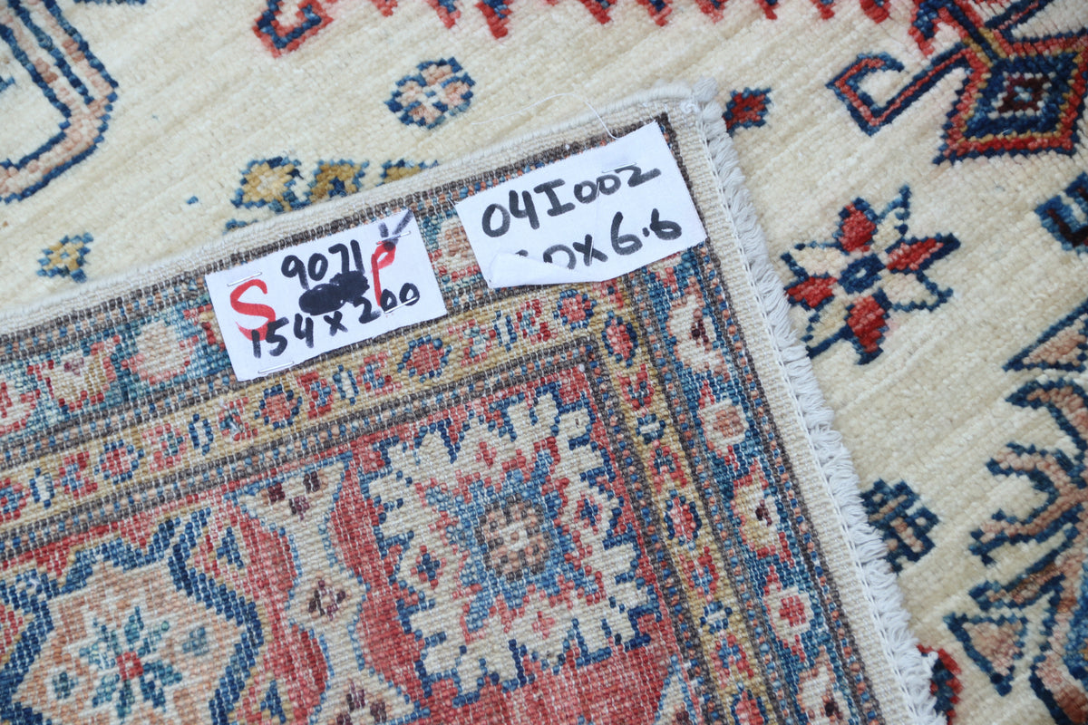 Detail 12 of beige floral Super Kazak cotton-and-wool rug, 5 x 7 ft