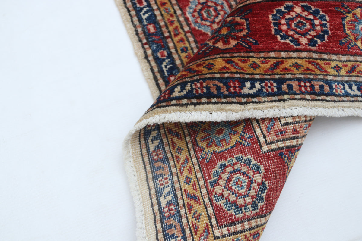 Detail 11 of beige floral Super Kazak cotton-and-wool rug, 2.5 x 4 ft