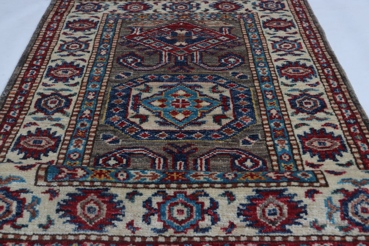 Detail 5 of gray floral Super Kazak cotton-and-wool rug, 2 x 3 ft