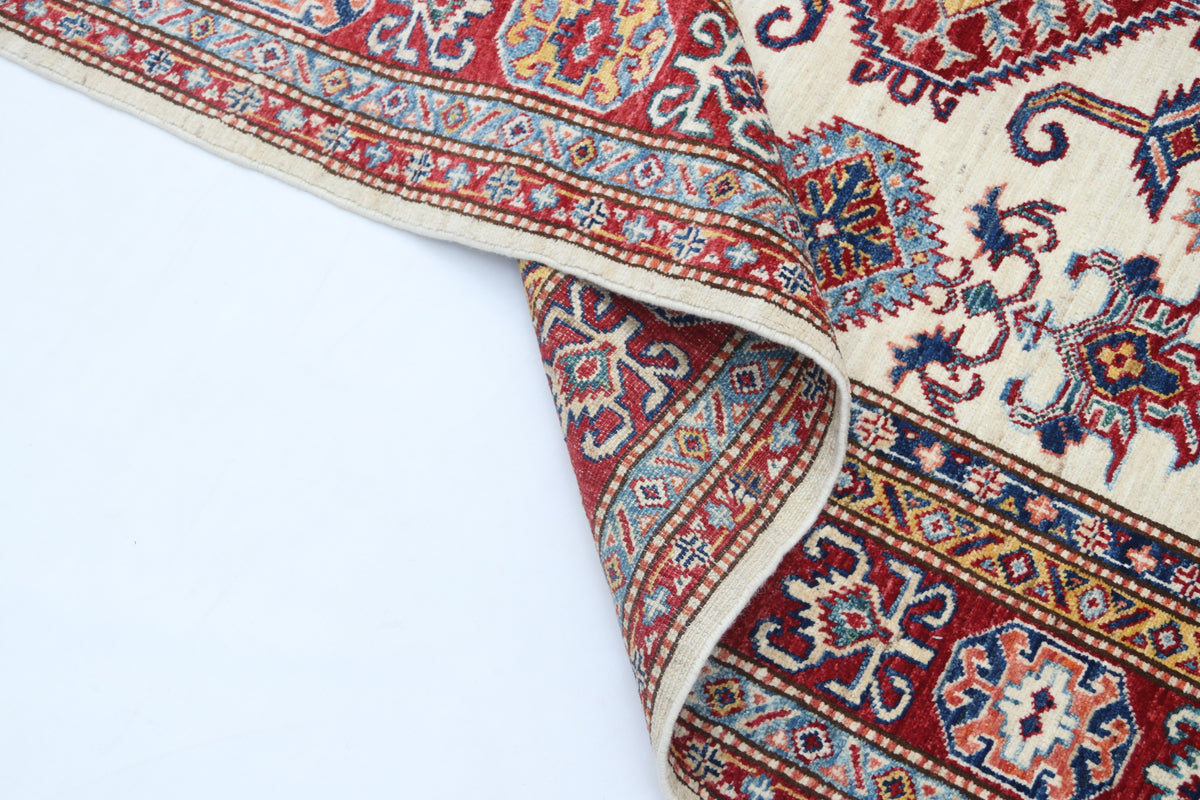 Detail 11 of beige floral Super Kazak cotton-and-wool rug, 5 x 7 ft
