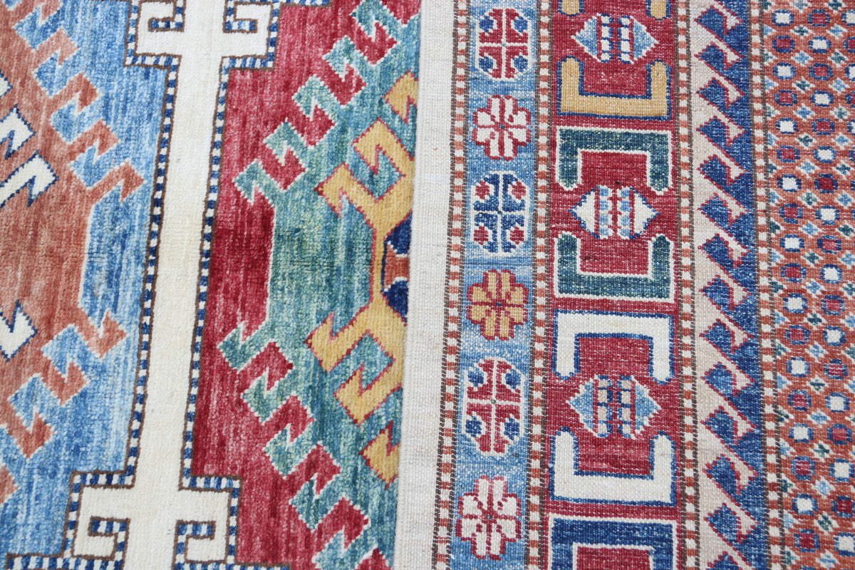Detail 7 of beige floral Super Kazak cotton-and-wool rug, 5.5 x 8 ft