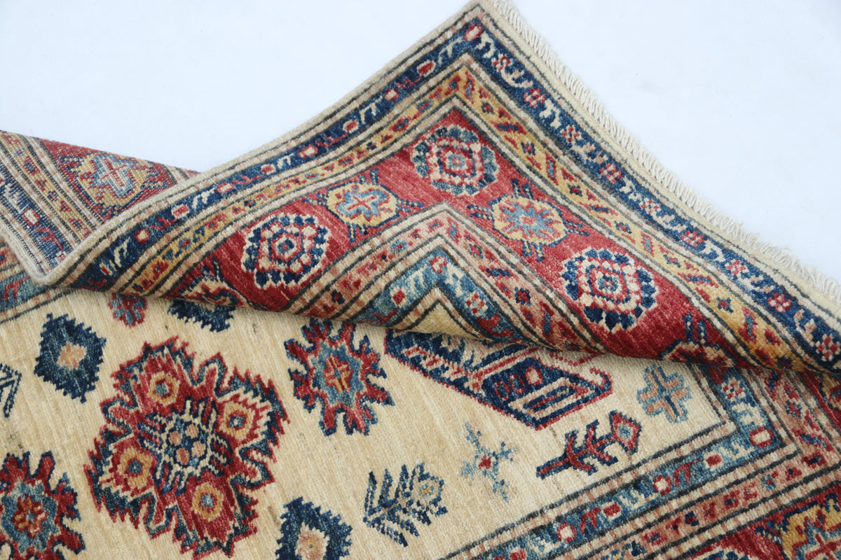 Detail 9 of beige floral Super Kazak cotton-and-wool rug, 2.5 x 4 ft