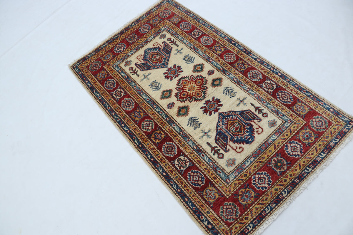 Detail 3 of beige floral Super Kazak cotton-and-wool rug, 2.5 x 4 ft